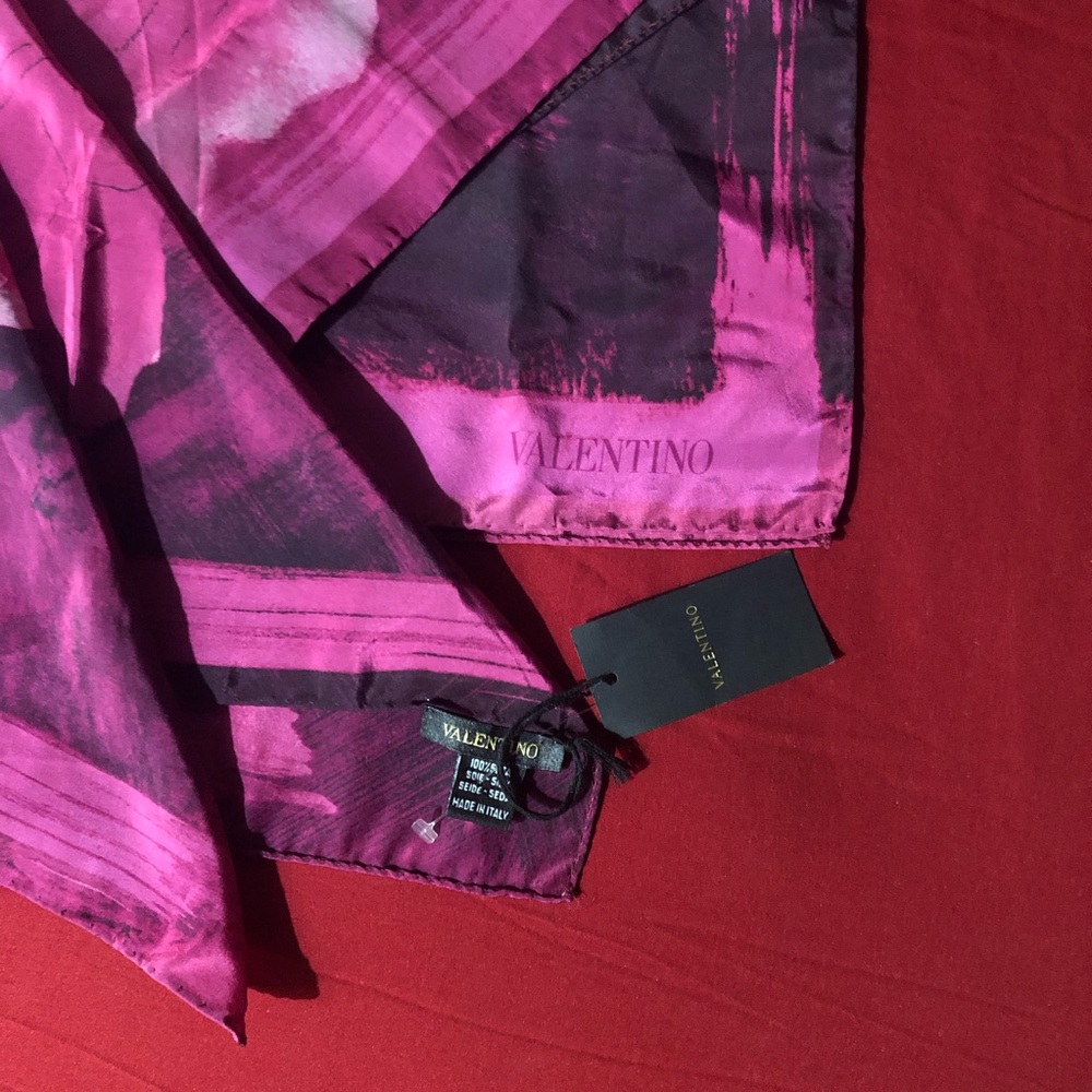 VALENTINO silk scarf - Picture 4 of 5